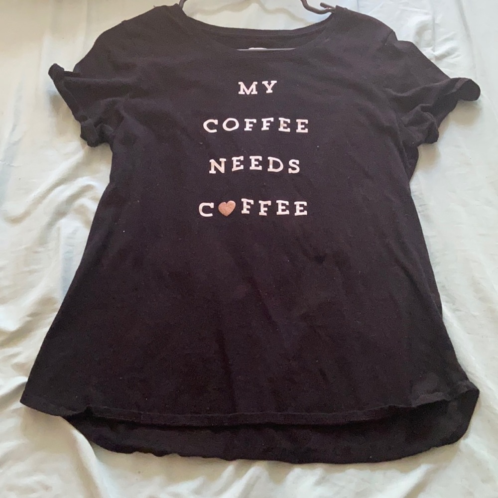 Old navy graphic design everywhere t shirt